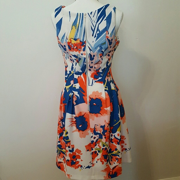 JULIAN TAYLOR PRINT FIT & FLARE DRESS SIZE 10 - Picture 4 of 5
